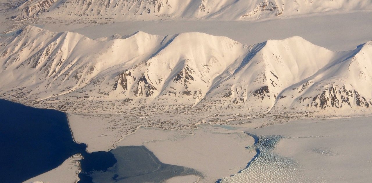 Gewaltige Gletscher Svalbad