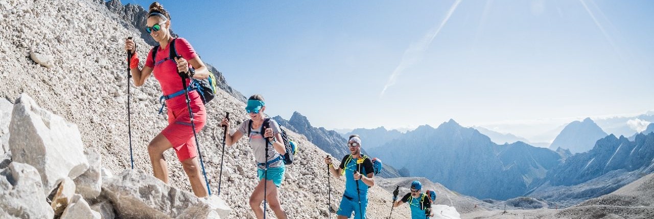 Einsamer Aufstieg während der Speedtransalp von Garmisch nach Meran