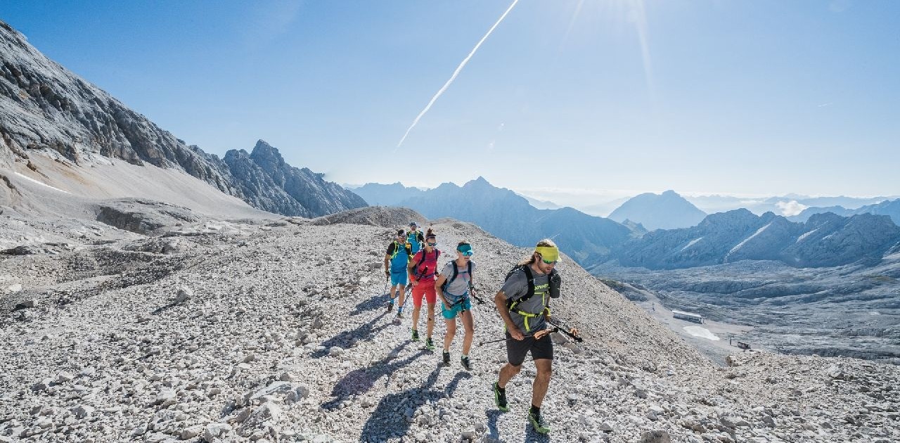 Die Bergkulisse auf der Transalproute Garmisch Meran ist einmalig schön